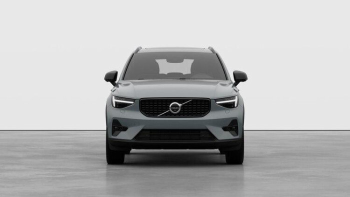 Volvo XC40 B4 DARK ULTRA AUT