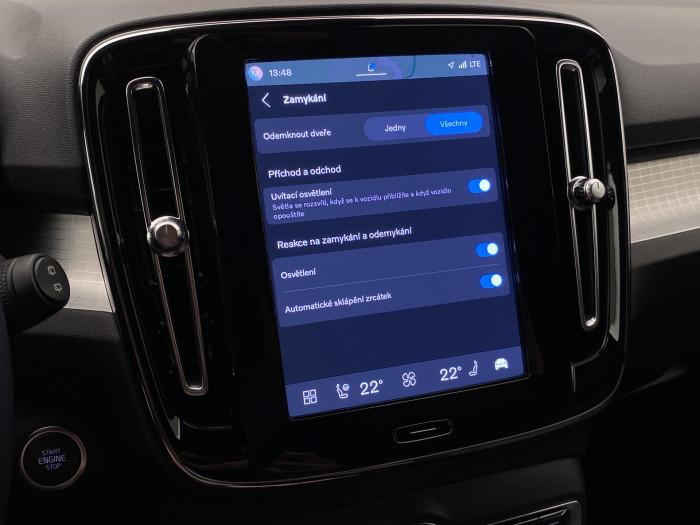 Volvo XC40 B4 CORE AUT CZ