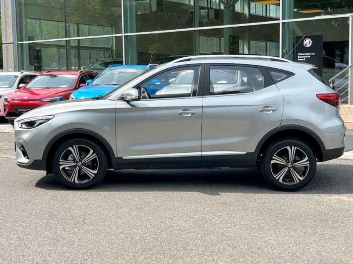 MG ZS ESSENTIAL PLUS 1.5DVVT