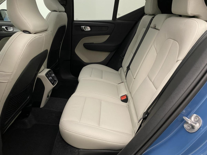 Volvo XC40 B4 AUT DARK ULTRA