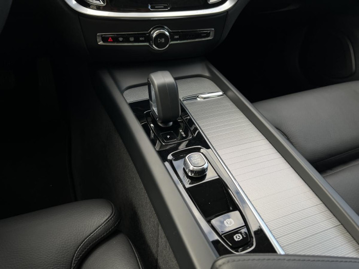 Volvo V60 B4 ULTIMATE BRIGHT Aut 1.maj.