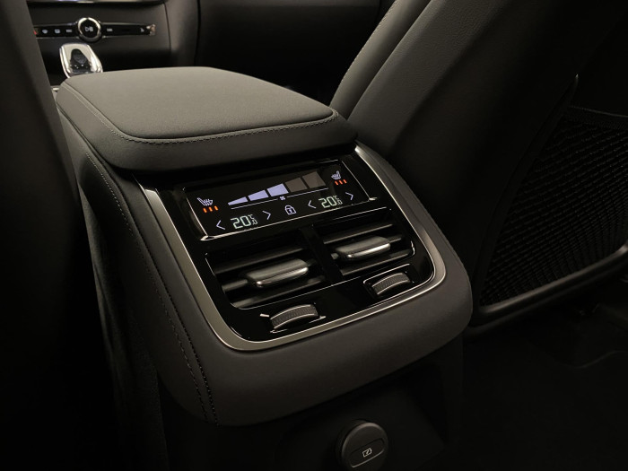 Volvo XC90 T8 AWD RECHARGE BRIGHT PLUS 7m