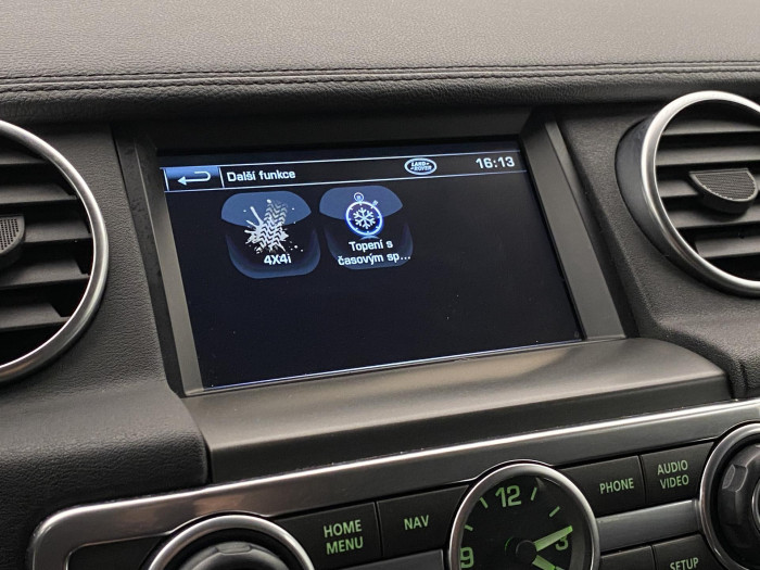 Land Rover Discovery 3.0 TDV6 S AWD REZERVACE