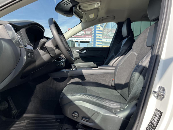 Volvo XC60 B4 AWD MOMENTUM Aut 1.maj. 2.0 Momentum