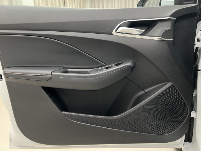 MG MG3 EXCLUSIVE HYBRID+ AUT CZ 1.maj 1.5 Exclusive