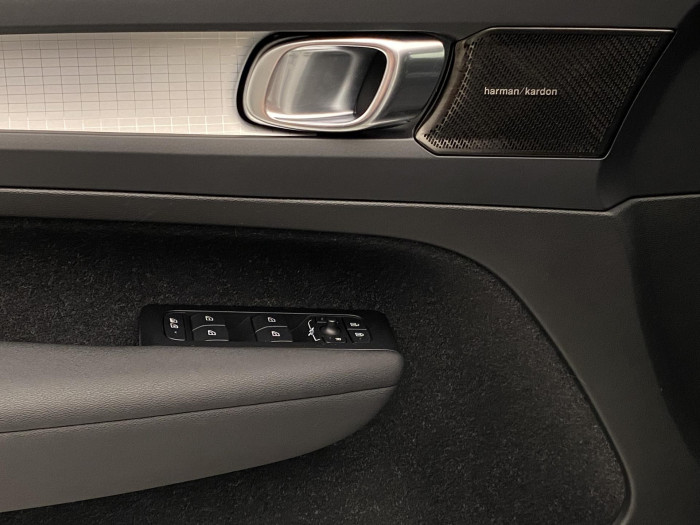 Volvo XC40 T2 MOMENTUM AUT 1.5 Momentum