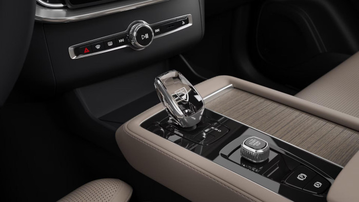 Volvo XC90 B5 AWD DARK ULTRA AUT