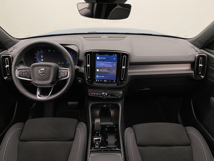 Volvo XC40 B4 ULTIMATE DARK AUT CZ