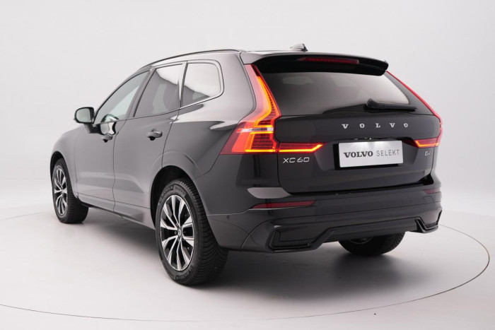 Volvo XC60 B4 AWD PLUS DARK AUT REZERVACE