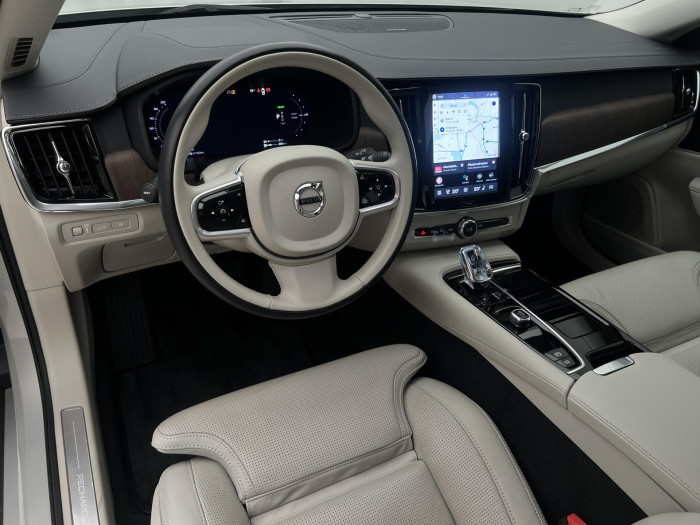 Volvo V90 T6 AWD RECHARGE INSCRIPTION CZ