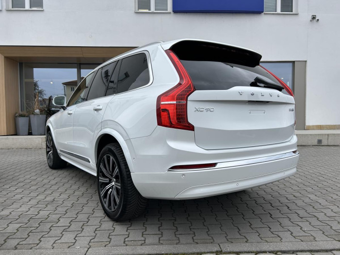 Volvo XC90 B5 AWD AUT BRIGHT PLUS 7-míst 2.0 Plus
