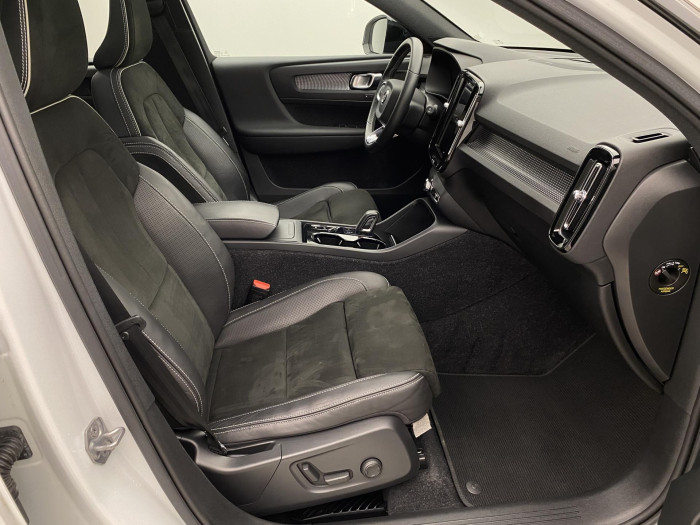 Volvo XC40 D4 AWD R-DESIGN AUT 2.0 d