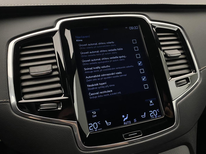 Volvo XC90 D5 AWD R-DESIGN REZERVACE 2.0 d