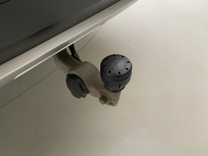 Volvo V90 CC B5 AWD MOMENTUM AUT CZ 2.0 CC CC Momentum