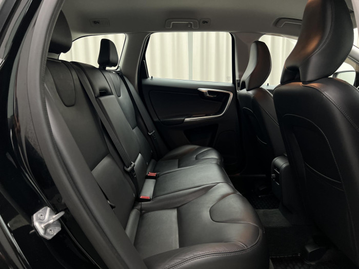 Volvo XC60 D5 AWD SUMMUM AUT CZ 2.4 d Summum