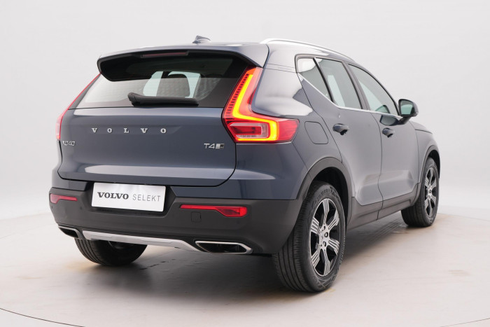 Volvo XC40 T4 AWD INSCRIPTION REZERVACE