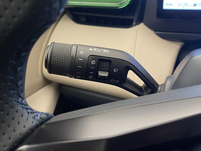 Lynk & Co 08 MORE PHEV