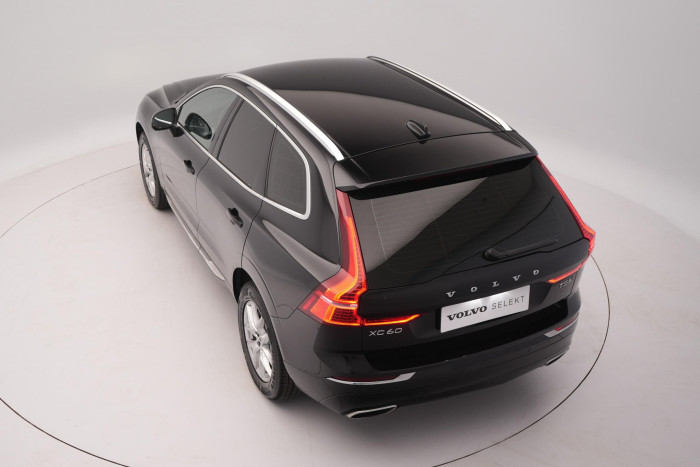Volvo XC60 T5 AWD INSCRIPTION AUT CZ