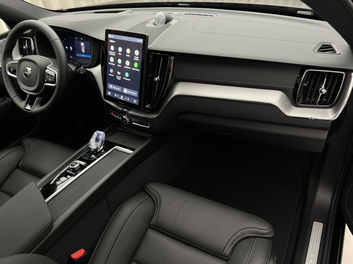 Volvo XC60 B5 AWD ULTRA BLACK EDITION AUT 2.0 Edition