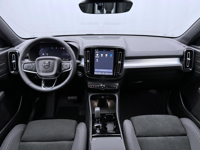 Volvo XC40 B4 AUT DARK PLUS