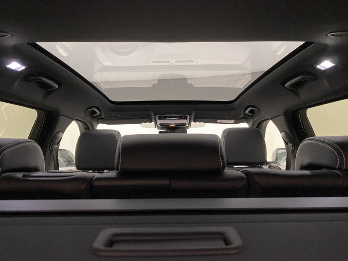 Land Rover Range Rover Velar D200 R-DYNAMIC SE REZERVACE 2.0 d Dynamic SE