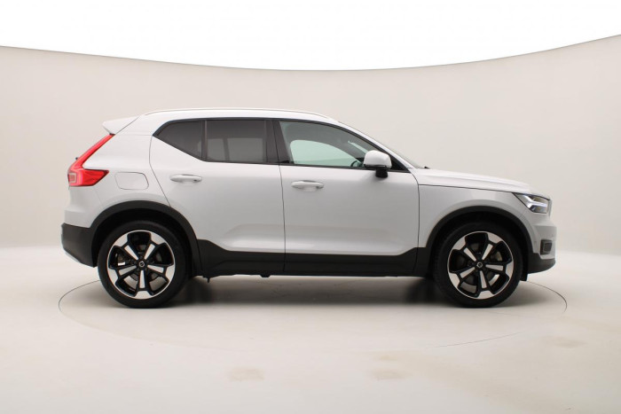 Volvo XC40 T5 TWIN ENGINE AUT REZERVACE