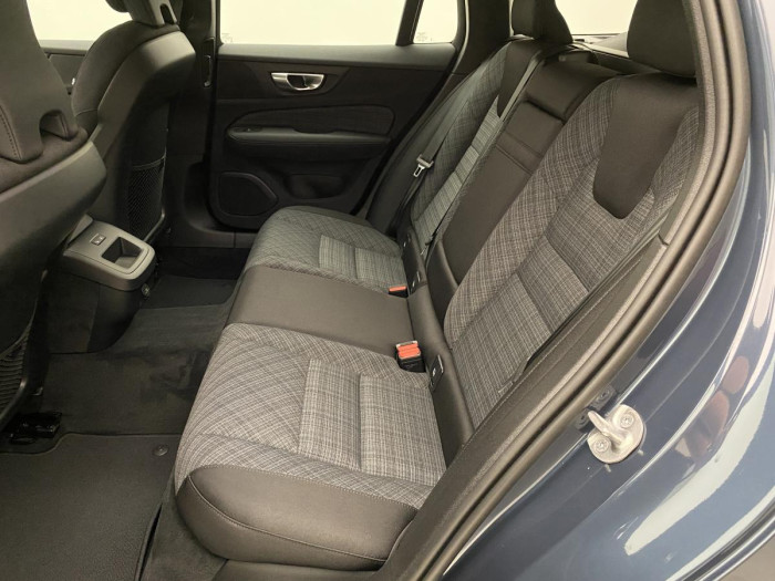 Volvo V60 B3 AUT  ESSENTIAL