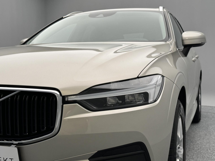 Volvo XC60 B4 MOMENTUM PRO AUT CZ 2.0 Momentum