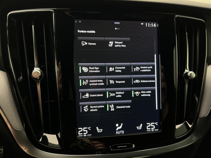 Volvo V60 D3 AWD R-DESIGN AUT 2.0 d