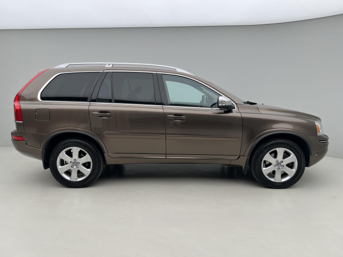 Volvo XC90 D5 AWD SUMMUM 7MÍSTNÁ AUT 2.4 d Summum