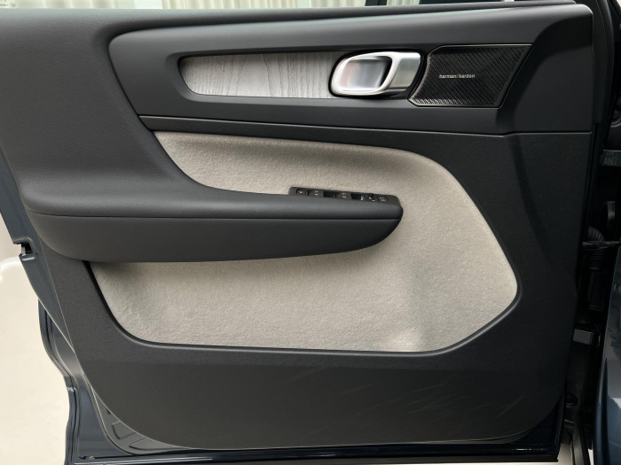 Volvo XC40 T5 RECHARGE INSCRIPTION AUT