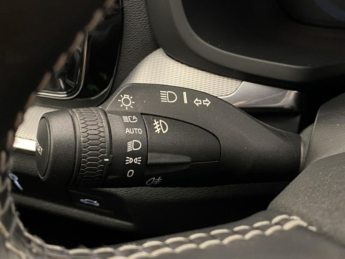 Volvo V60 D4 R-DESIGN AUT REZERVACE 2.0 d