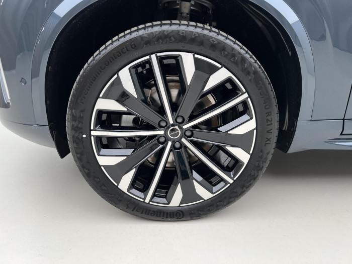 Volvo XC90 B5 AWD AUT BRIGHT PLUS 7-míst