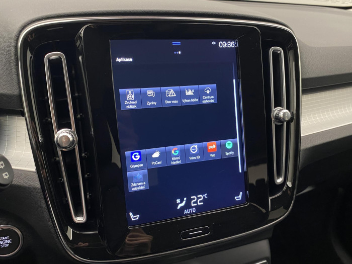 Volvo XC40 T4 MOMENTUM AUT CZ 2.0 Momentum