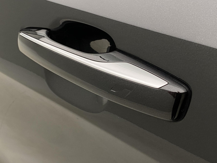 Lynk & Co 01 HEV DCT AUT 1.maj