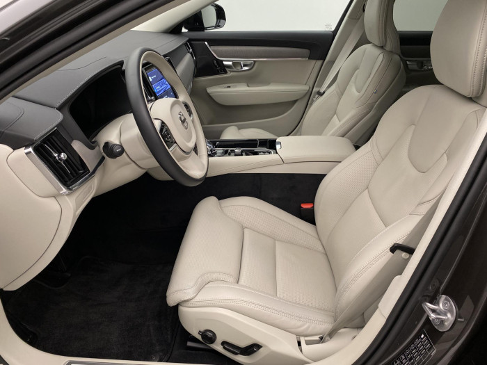 Volvo V90 T6 AWD Plug-in DARK PLUS AUT