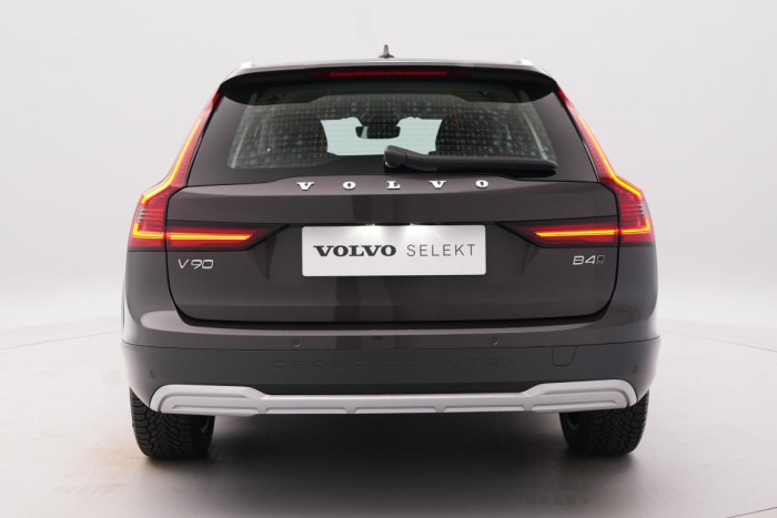 Volvo V90 CC B4 AWD PLUS AUT