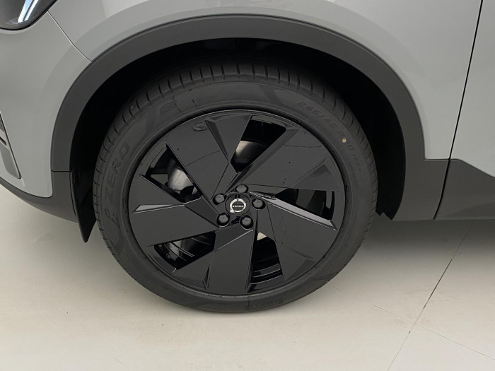 Volvo XC40 B3 AUT PLUS BLACK EDITION