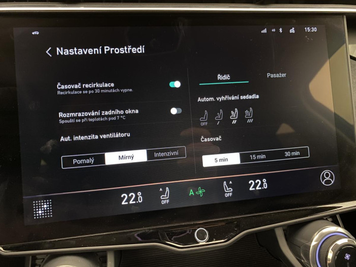 Lynk & Co 01 PHEV DCT AUT REZERVACE