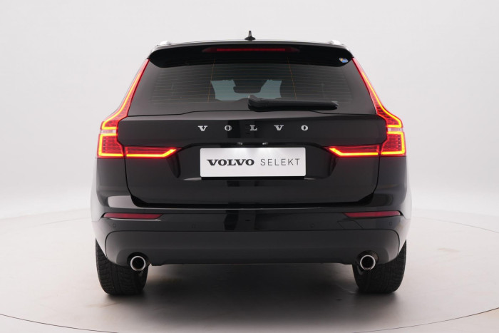 Volvo XC60 D4 AWD MOMENTUM REZERVACE 2.0 d Momentum