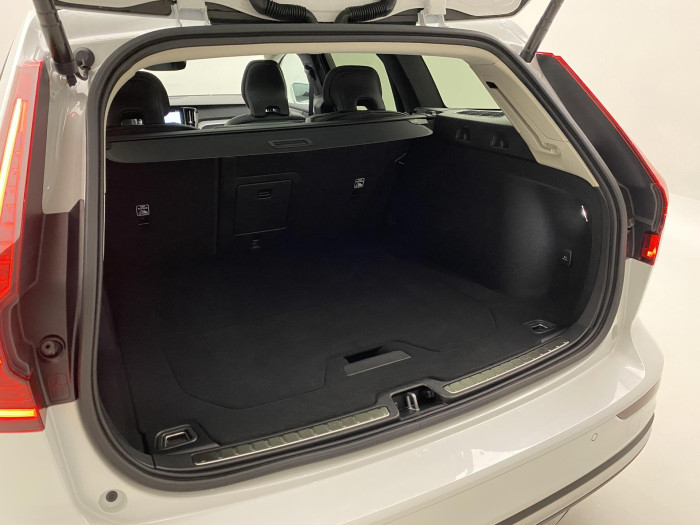 Volvo V60 B4 AUT BRIGHT PLUS