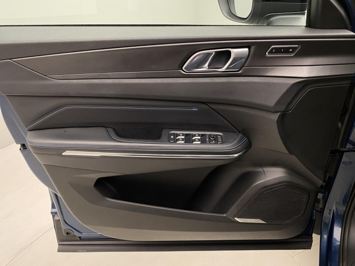 Lynk & Co 01 MORE PHEV