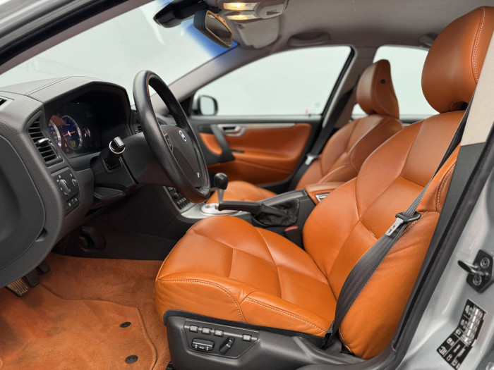 Volvo S60 AWD R-DESIGN CZ 1.maj