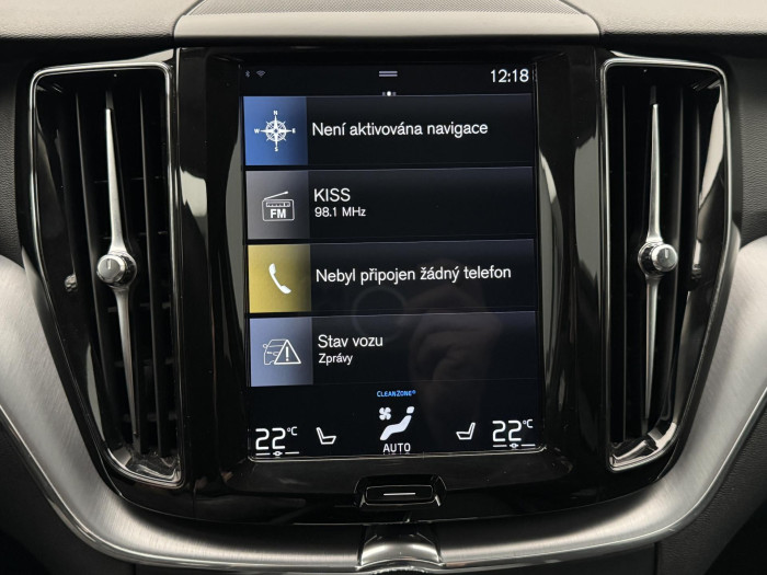 Volvo XC60 B4 AWD PLUS DARK AUT CZ