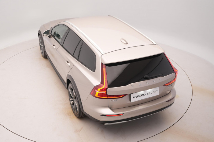 Volvo V60 CC B5 AWD PLUS AUT 1.maj.