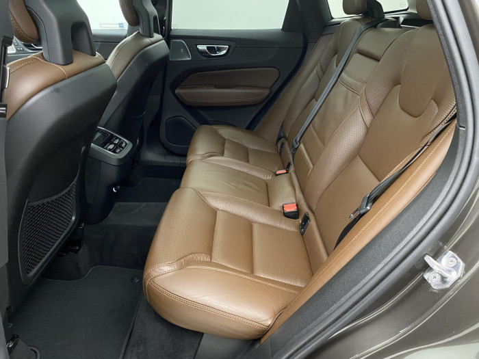 Volvo XC60 T6 AWD INSCRIPTION AUT CZ