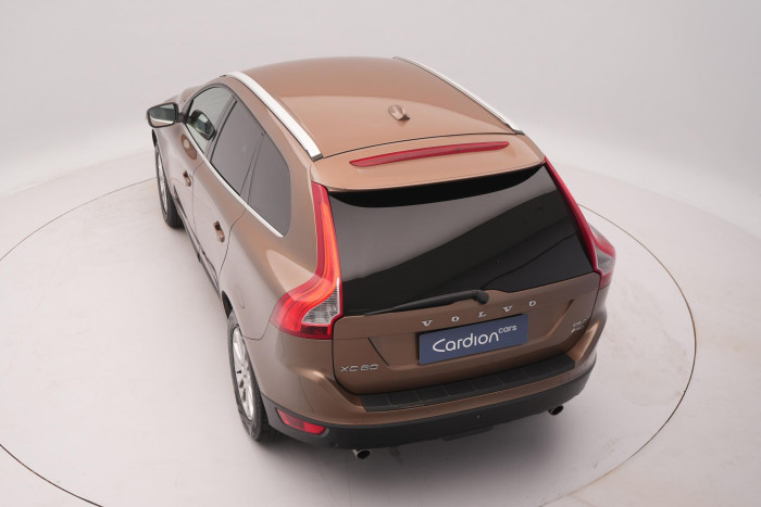 Volvo XC60 2.4D AWD SUMMUM AUT CZ 2.4 d Summum