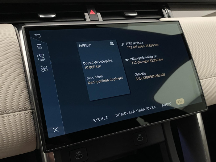 Land Rover Discovery Sport D200 DYNAMIC SE AWD REZERVACE 2.0 d Dynamic SE