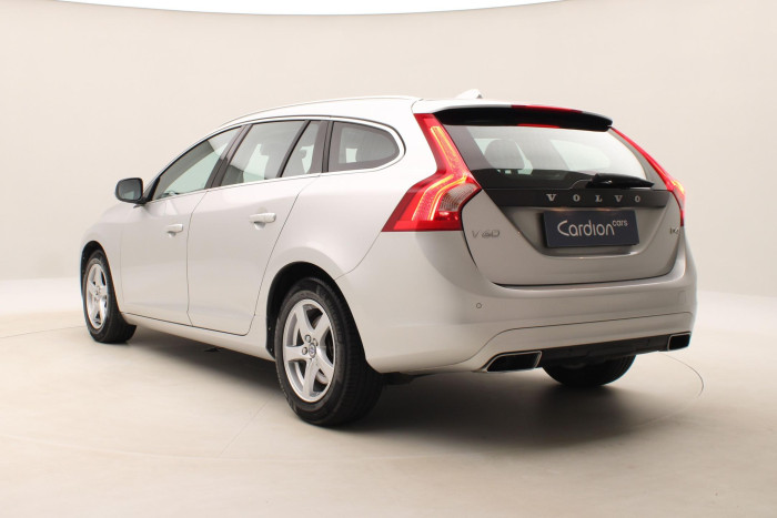 Volvo V60 D4 SUMMUM AUT NAVIGACE 2.0 d Summum