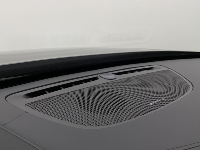 Volvo XC90 B5 AWD R-DESIGN AUT REZERVACE